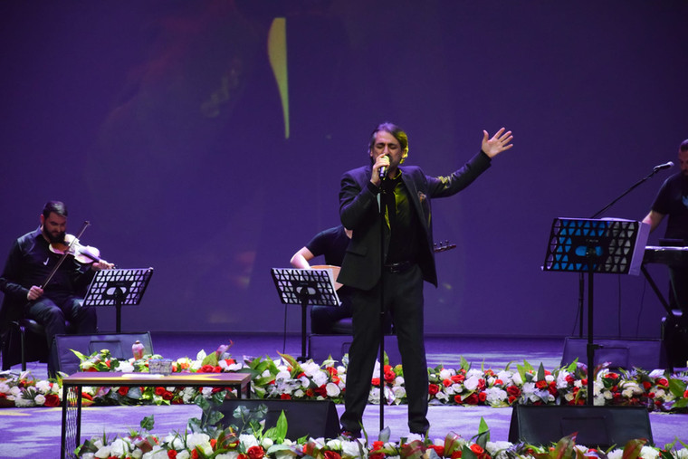 Eşref Ziya konser fotoğrafı 1